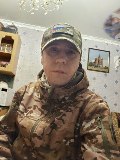  ,   Alexander, 33 ,  