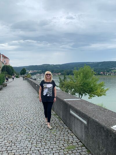  ,   Vera, 53 ,   ,   , c 