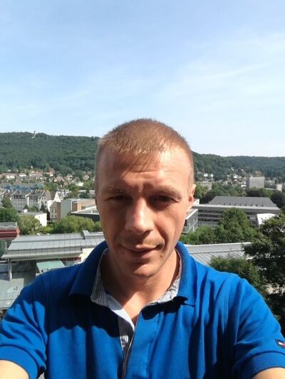  ,   Artur, 43 ,   ,   , c 