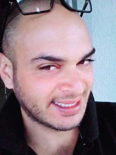  ,   Ayman, 39 ,   ,   , c 