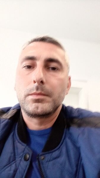  ,   Valeri, 39 ,   ,   