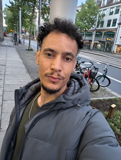  ,   Samiflorian, 32 ,   ,   
