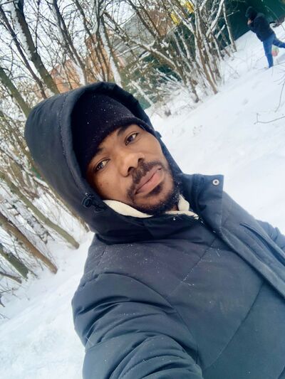  ,   Homme, 25 ,   ,   