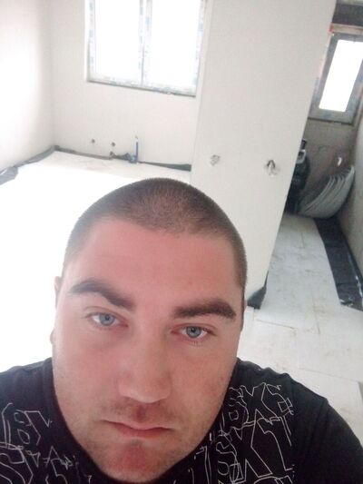  Alba Iulia,   Andriy, 31 ,   ,   