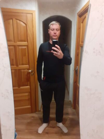  ,   Sergejs, 41 ,   ,   