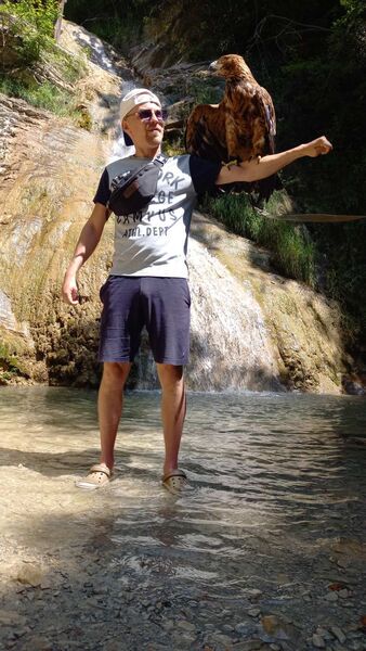  ,   Denis, 32 ,   ,   , c 