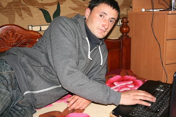  ,   Valera, 33 ,   ,   , c 