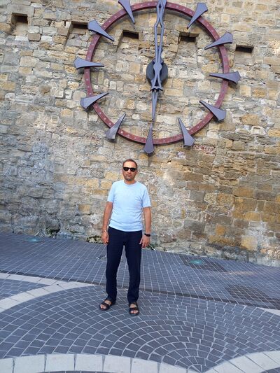  ,   Zaur, 44 ,   c 