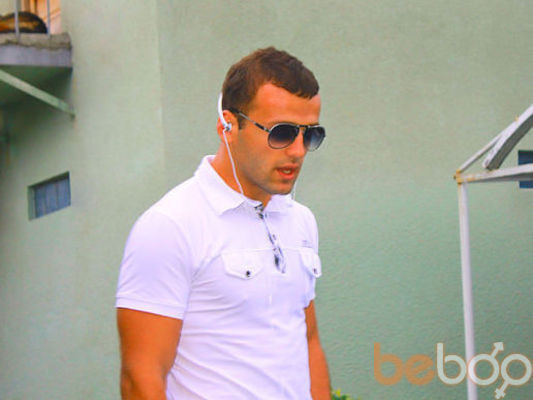  --,   Nik, 42 ,   