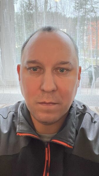  ,   Sergej, 44 ,   c 