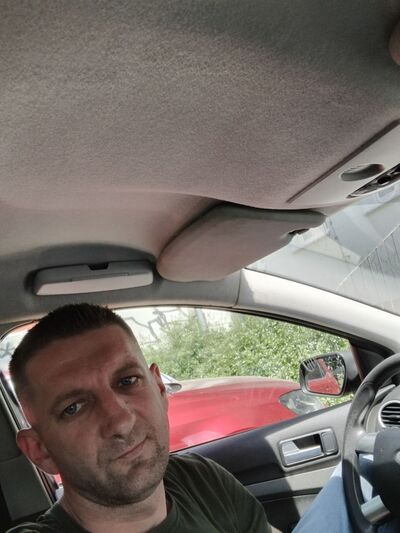  Posen,   Andrii, 39 ,   ,   