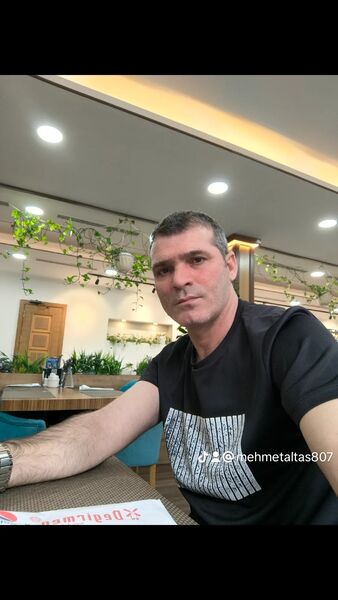  ,   Mehmet, 46 ,   ,   