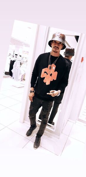  -,   Kelvin, 39 ,   ,   
