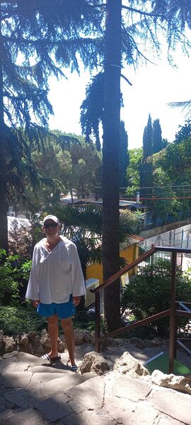  ,   Oleg, 57 ,   c 