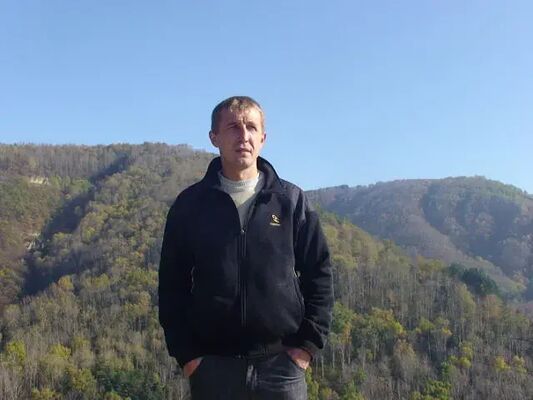  ,   Sergei, 46 ,   c 