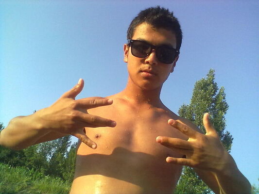  ,   Adik, 29 ,  