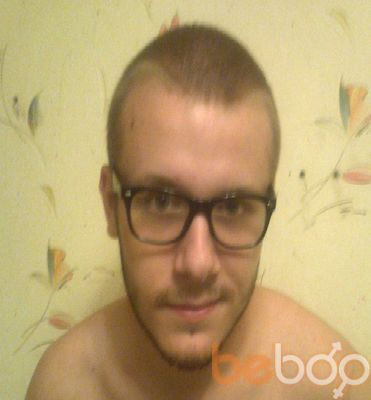  ,   John, 32 ,   