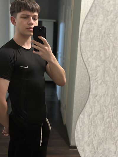  ,   Arthur, 20 ,   ,   