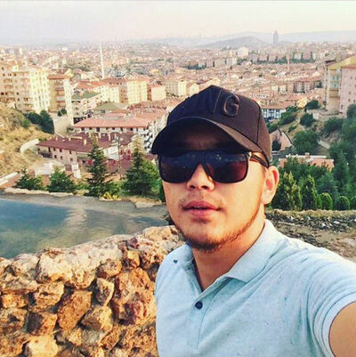  ,   Adis, 32 ,   