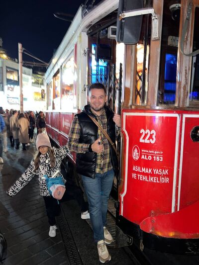  Esenyurt,   Boss, 37 ,   ,   