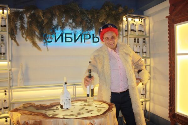  ,   MiF, 35 ,   ,   