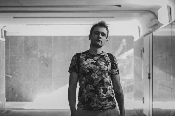  ,   Vladislav, 28 ,     , c 