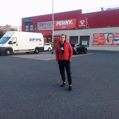  Skutec,   Sergey, 29 ,   ,   , c 
