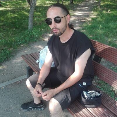  ,   Anton, 38 ,   ,   