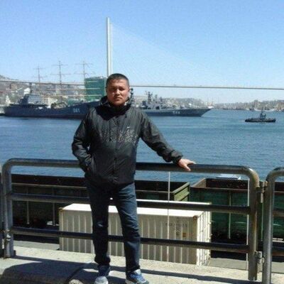  ,   Asilbek, 46 ,     