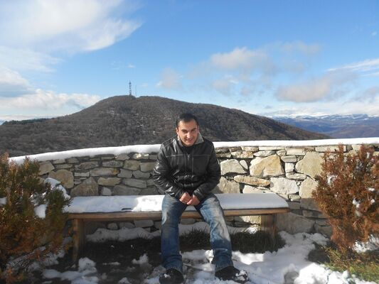  ,   Aleko, 39 ,   