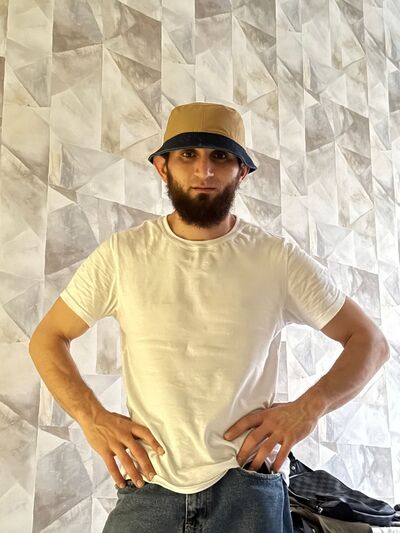  ,   Ali, 31 ,   , 