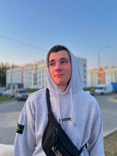  ,   Anton, 22 ,  