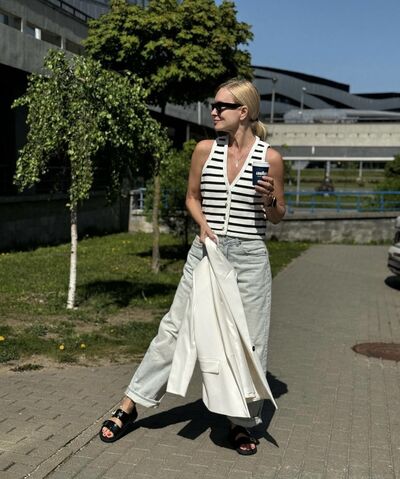  ,   Alla, 35 ,     