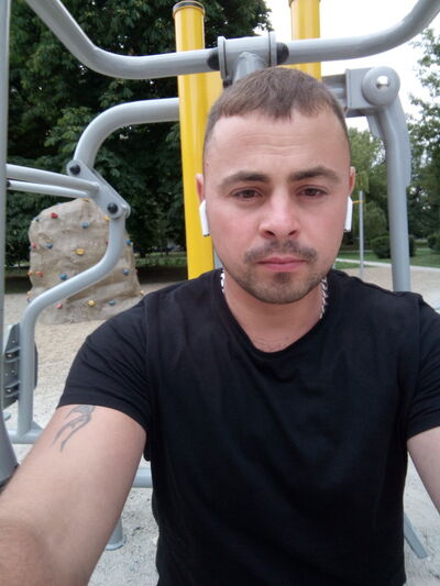  Bielany Wroclawskie,   Oleg, 35 ,   ,   , c 