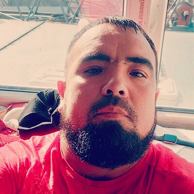  ,   Eldar, 39 ,   ,   