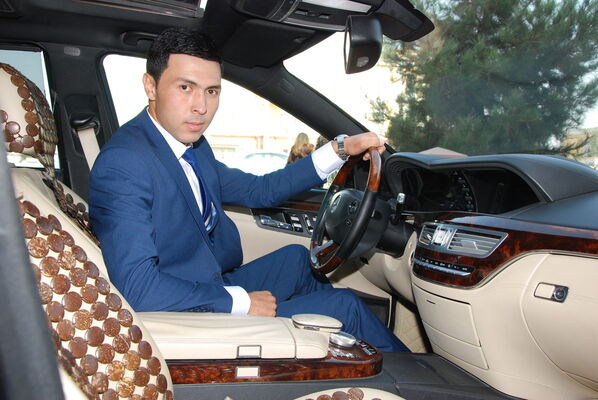  ,   Akbar, 33 ,   ,   , c 