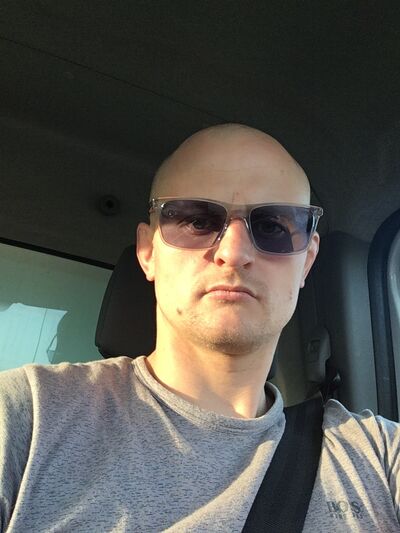  ,   Victor, 34 ,   ,   