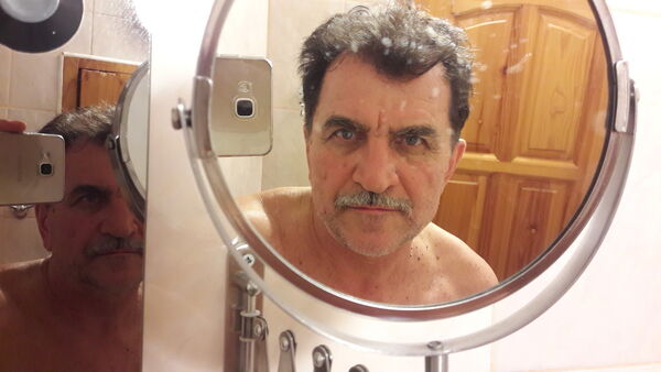  ,   Cvazimodo, 63 ,  