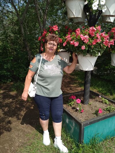  ,   Galina, 67 ,   c 