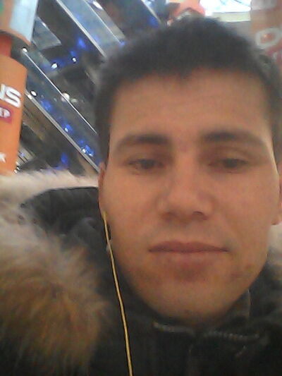  -,   Bekhruz, 32 ,   ,   , c 