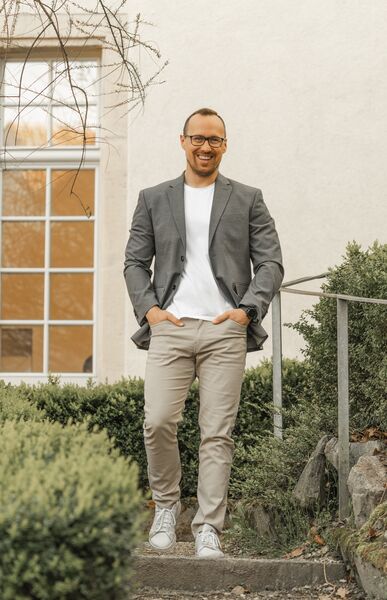  Chur,   , 35 ,     , c 