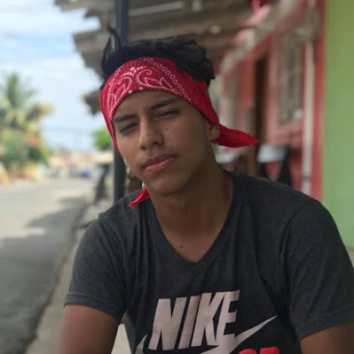  ,   Renato, 23 ,   ,   