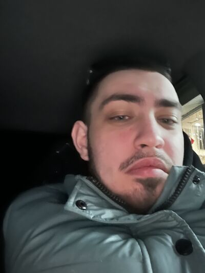  ,   Vladimir, 22 ,   ,   
