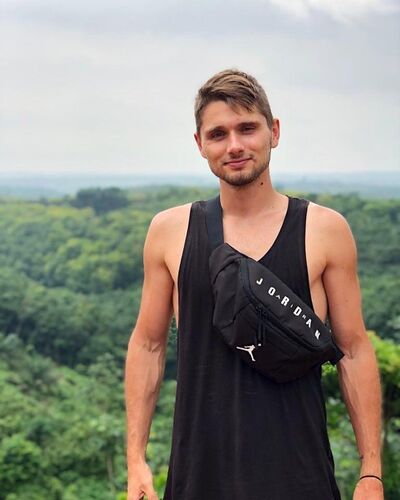  ,   Aleks, 33 ,   ,   