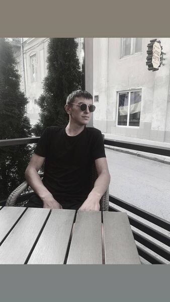  ,   Vasyl, 19 ,   ,   