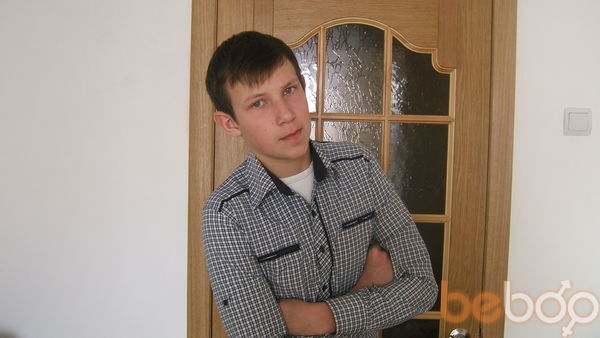  ,   Vlad, 32 ,   