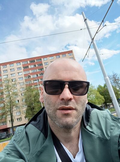  ,   Kosta, 34 ,   ,   