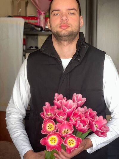  ,   Maksim, 22 ,     , c 