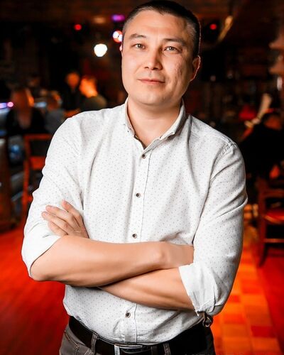  ,   Ruslan, 42 ,   ,   , c 