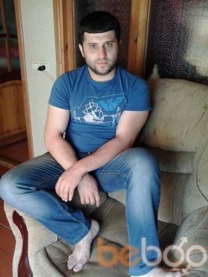  ,   Salim, 36 ,  
